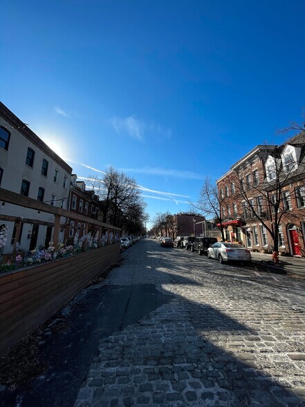 More Photos Of 701 S Bond St, Baltimore Restaurant For Lease