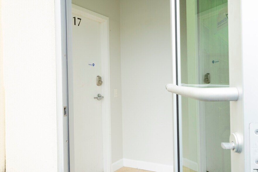 More Photos Of 7350 Futures Dr, Orlando Office For Sale