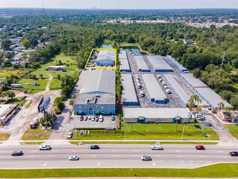 More Photos Of 14180 E Colonial Dr, Orlando Warehouse For Lease