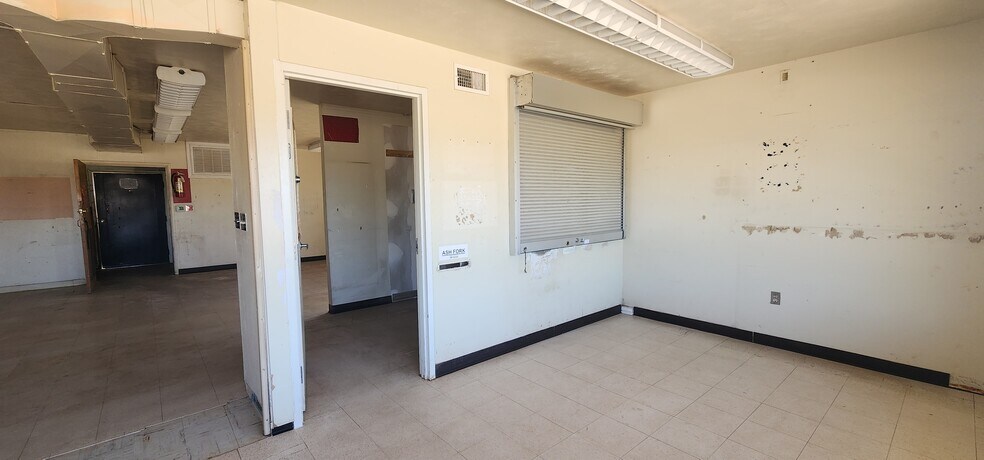 More Photos Of 435 Park Ave, Ash Fork Post Office For Sale