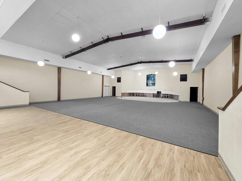 More Photos Of 5959 9th Ave, Port Arthur Specialty For Sale