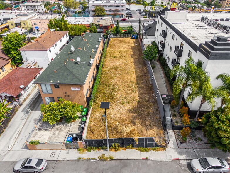 More Photos Of 2113 W Court St, Los Angeles Land For Sale