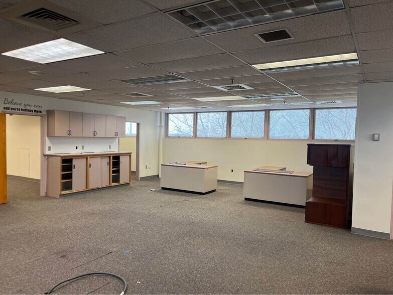 More Photos Of 446-450 Union Blvd, Allentown Medical For Lease