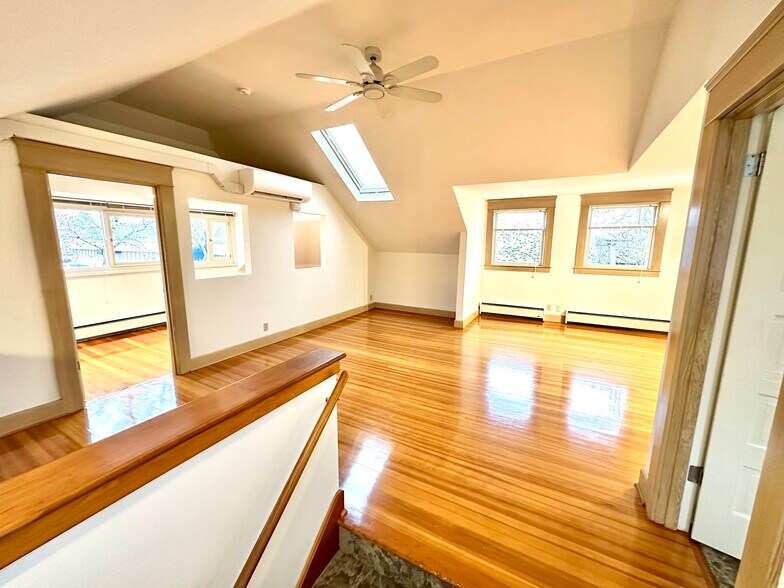 More Photos Of 1442 Pearl St, Eugene Office For Lease