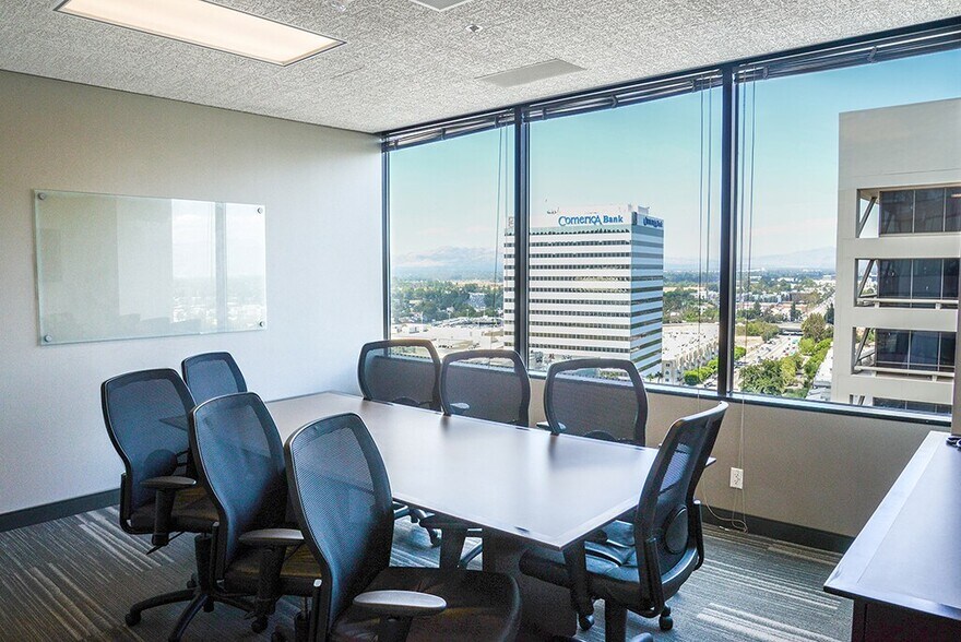 More Photos Of 15260 Ventura Blvd, Sherman Oaks Coworking Space