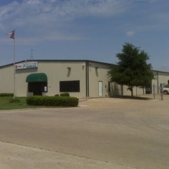 Primary Photo Of 7307 Business Pl, Arlington Warehouse For Lease