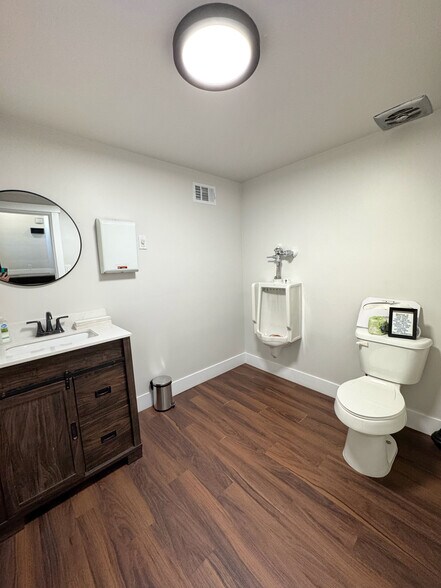 More Photos Of 105 Mount Rose St, Reno General Retail For Sale