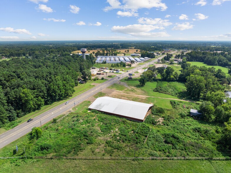 More Photos Of 605 NE Lincoln Rd, Idabel Industrial For Sale