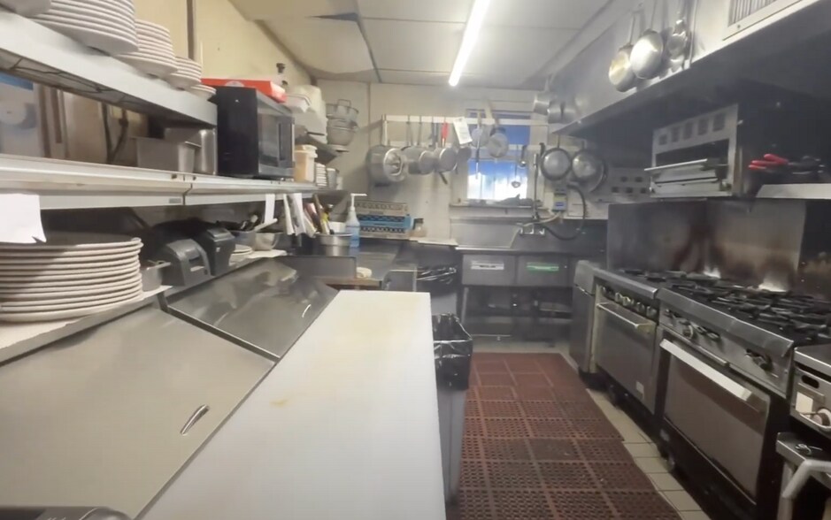 More Photos Of 341 W White Horse Pike, Egg Harbor City Restaurant For Sale