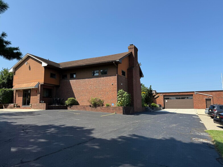 Primary Photo Of 1025 N Black Horse Pike, Runnemede Light Distribution For Lease