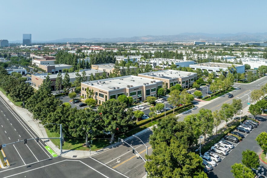 More Photos Of 5-11 Hubble Dr, Irvine Light Manufacturing For Sale