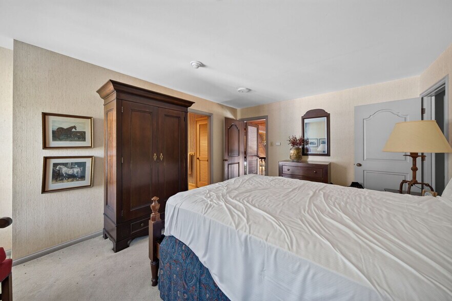 More Photos Of 1461 Highway EE, Winfield Specialty For Sale