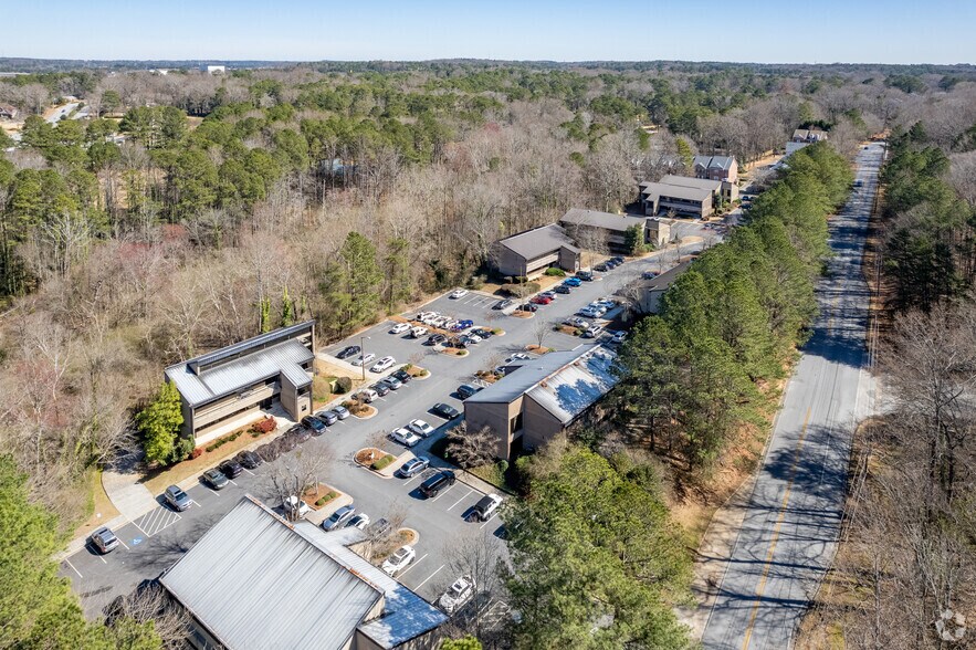 More Photos Of 3066 Mercer University Dr, Chamblee Office For Sale
