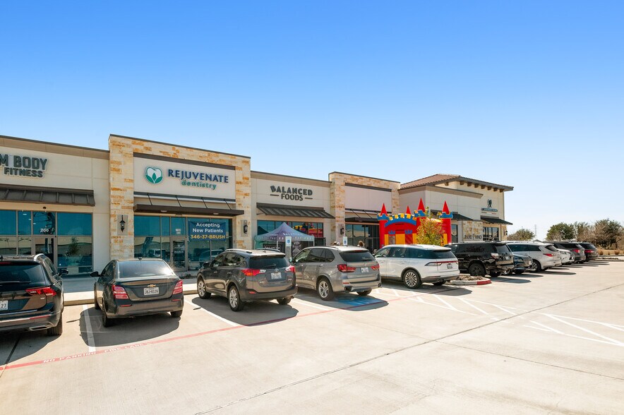 More Photos Of 7115 Katy Gaston Rd, Richmond Freestanding For Lease