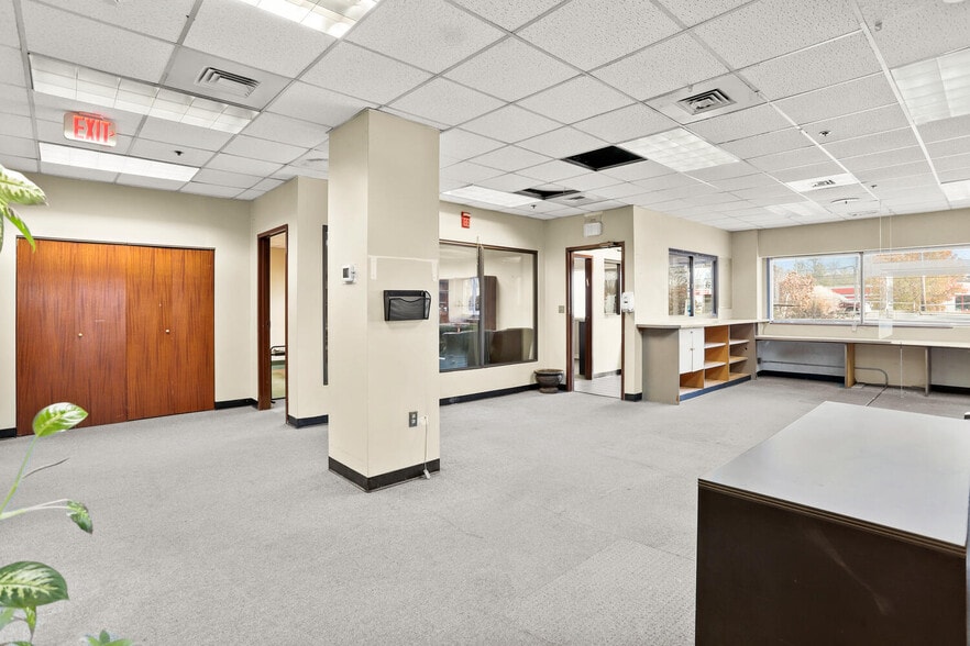 More Photos Of 1 Boston Post Rd, Milford Auto Dealership For Sale