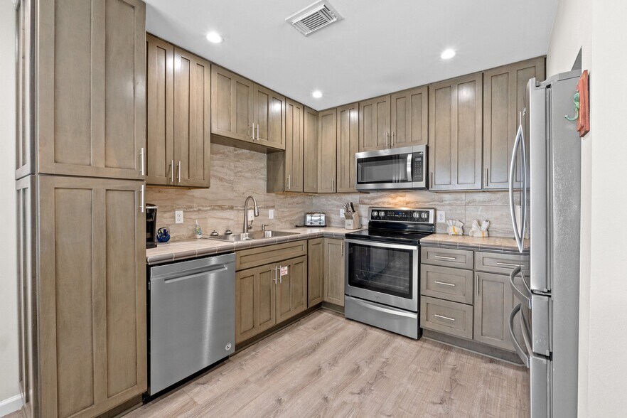 More Photos Of 8041 W Highway 98, Port Saint Joe Specialty For Sale