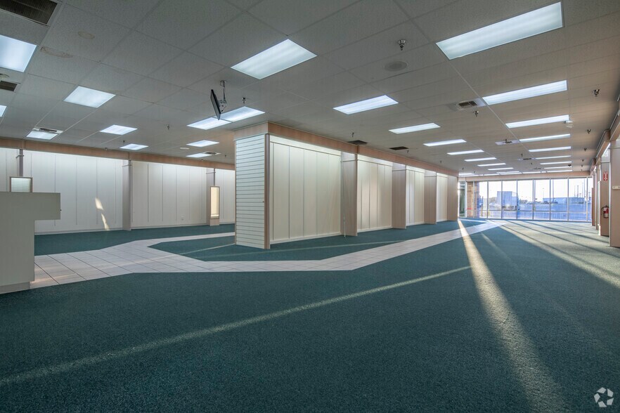 More Photos Of 3705-3789 Eastern Blvd, Montgomery Unknown For Lease