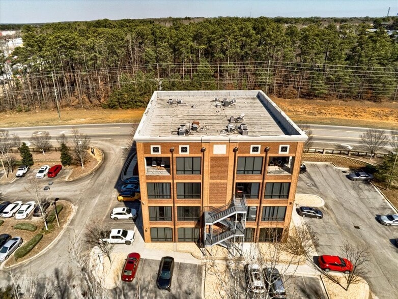 More Photos Of 2030 Avalon Pky, McDonough Office For Sale