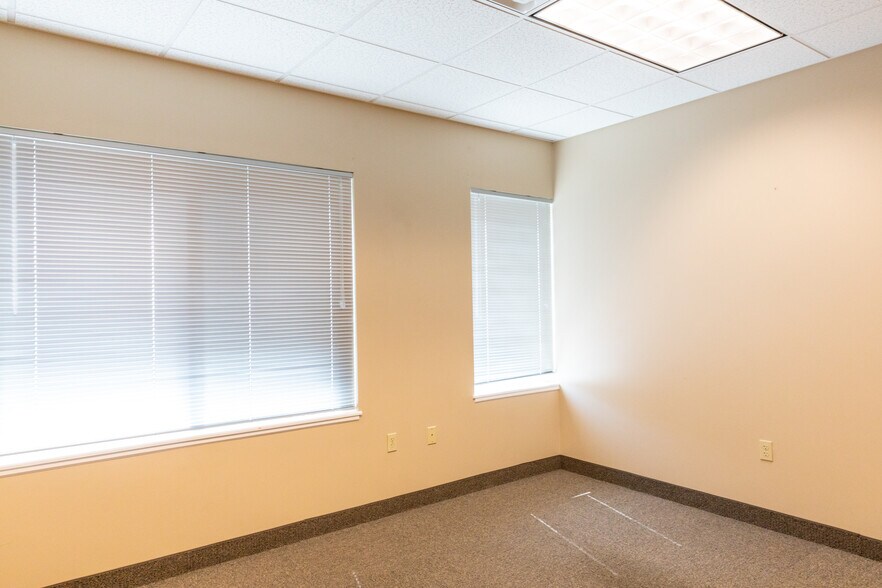 More Photos Of 1 Reservoir Office Park, Southbury Medical For Sale