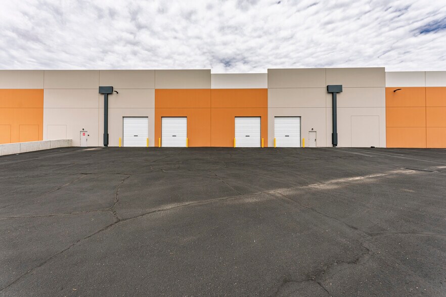 More Photos Of 23325 N 23rd Ave, Phoenix Unknown For Lease