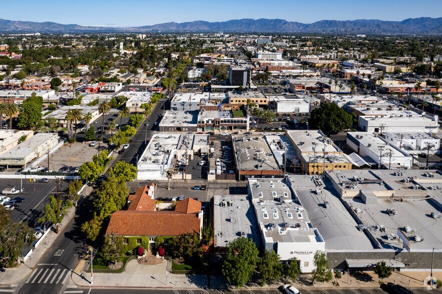 More Photos Of 14519-14539 Sylvan St, Van Nuys Religious Facility For Lease