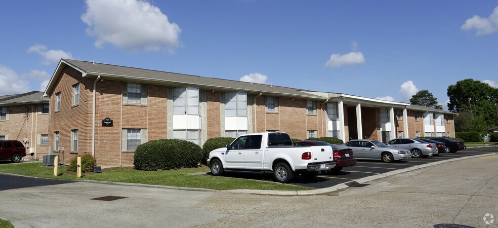 More Photos Of 1901 Lafayette St, Gretna Apartments For Sale