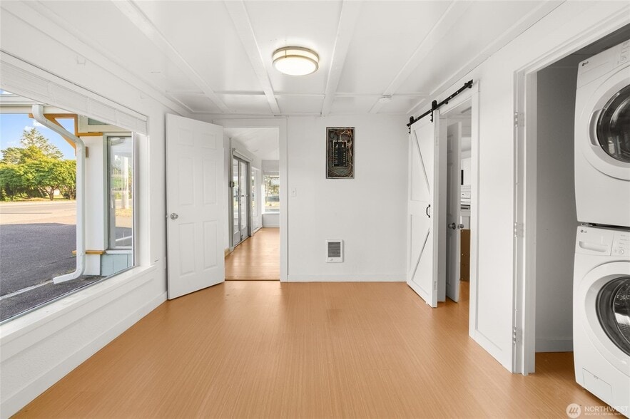 More Photos Of 4705 Pacific Way, Seaview Freestanding For Sale