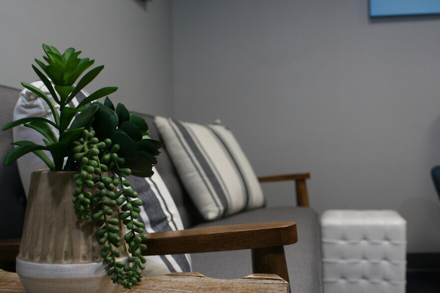 More Photos Of 180 N Palafox St, Pensacola Office For Lease