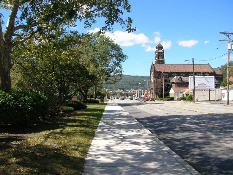 More Photos Of 1001-1003 Broad St, Johnstown Medical For Sale