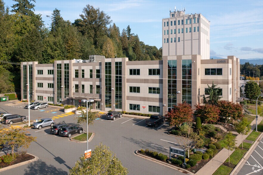 Primary Photo Of 33991 Gladys Ave, Abbotsford Showroom For Lease