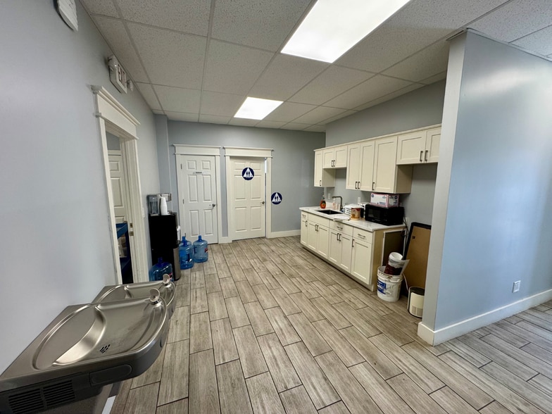 More Photos Of 101 E 25th Ave, San Mateo Freestanding For Lease