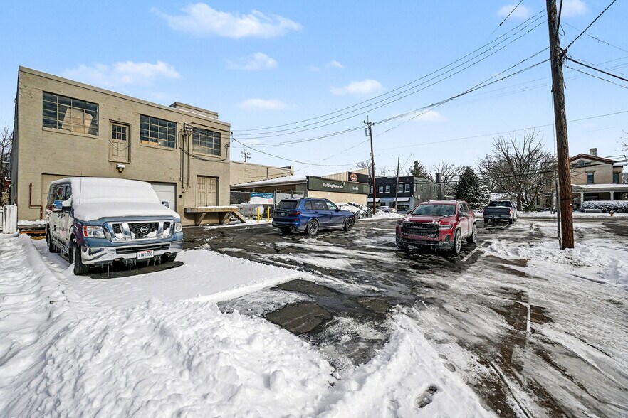 More Photos Of 109 S Wayne Ave, Lockland Storefront For Sale