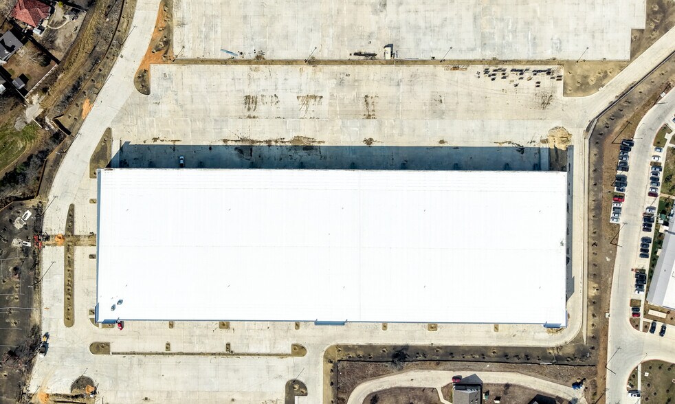 More Photos Of 5327 Eisenhauer Rd, San Antonio Unknown For Lease