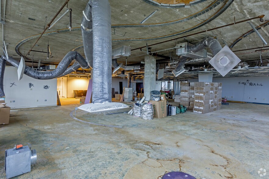 Photo of 10th Floor Ste 2090-1000