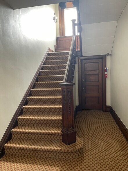 More Photos Of 5816 Callowhill St, Pittsburgh Apartments For Sale
