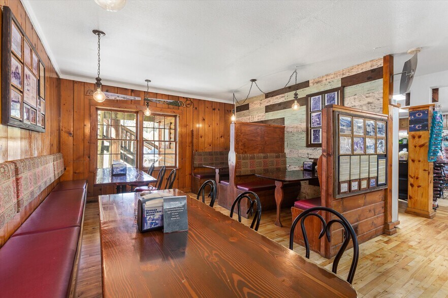 More Photos Of 9738 Highway 55, Cascade Restaurant For Sale