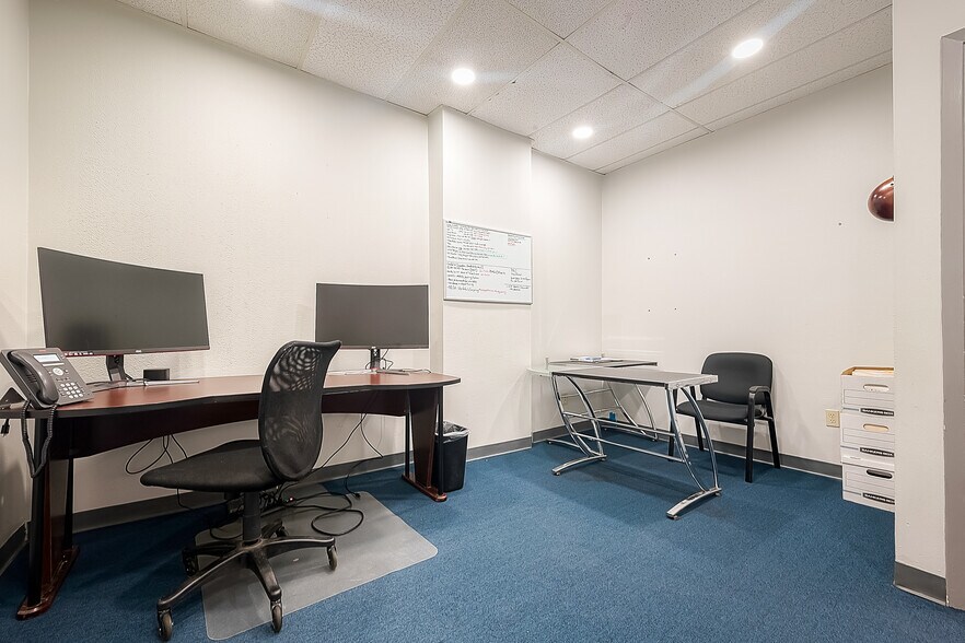 More Photos Of 208-214 E X St, Deer Park Medical For Lease