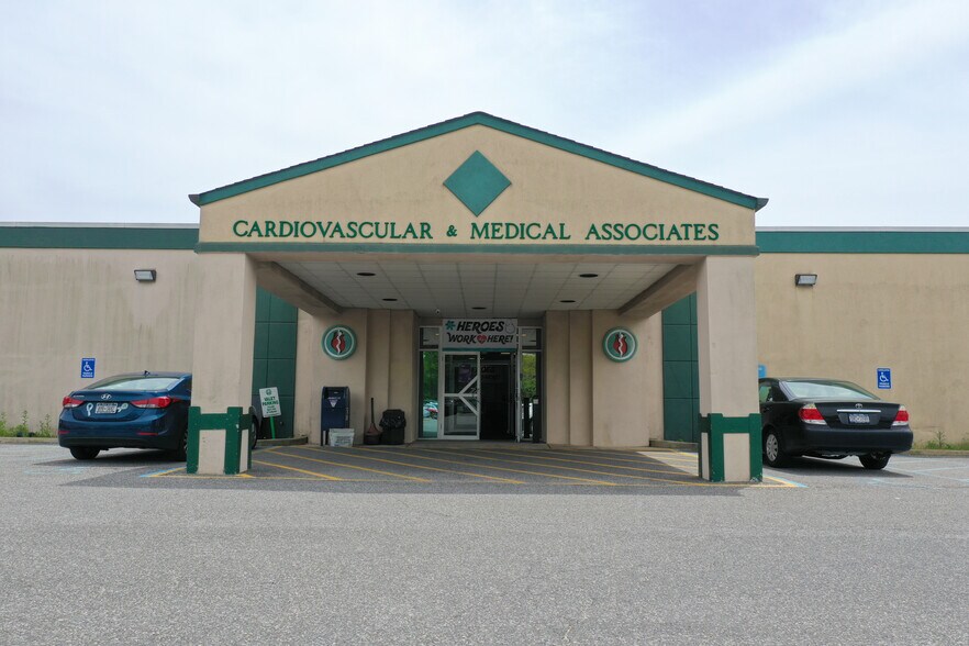 More Photos Of 975 Stewart Ave, Garden City Medical For Sale