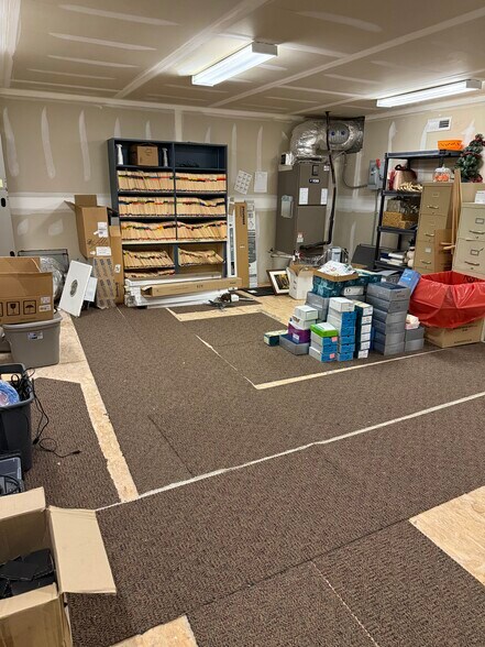 More Photos Of 122 Lynnwood, Knoxville Office For Sale