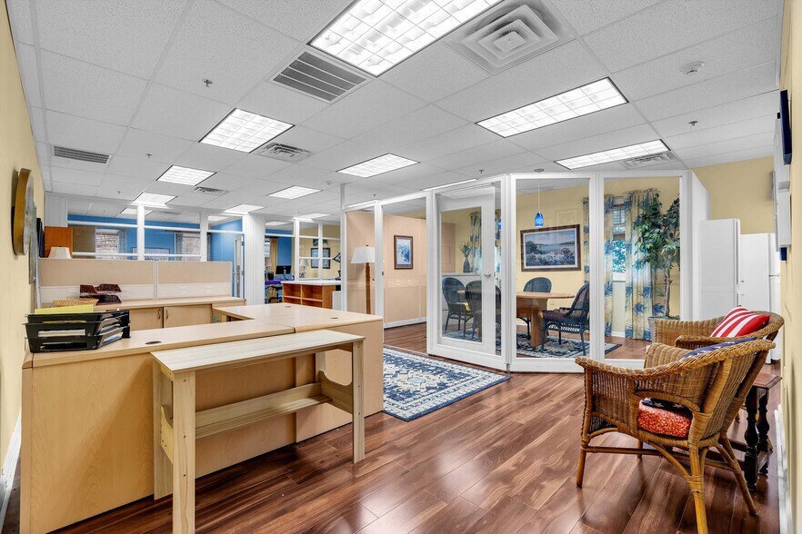 More Photos Of 807 Mantoloking Rd, Brick Office For Sale