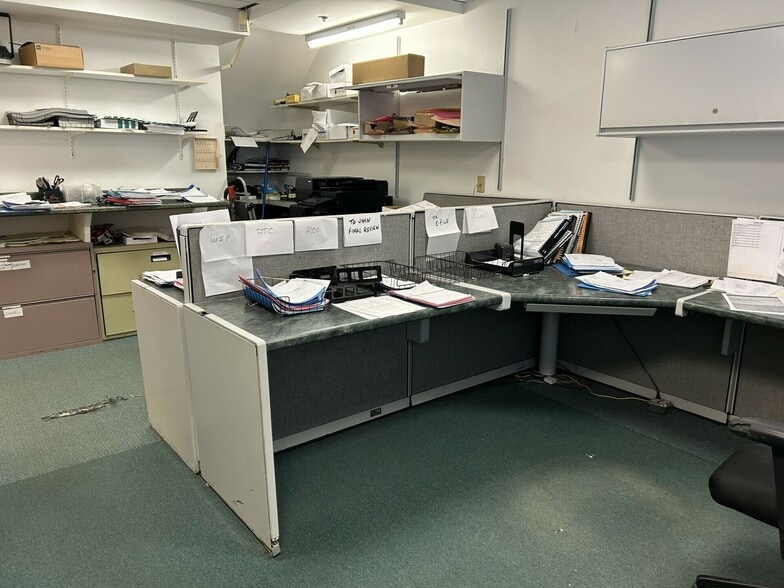 More Photos Of 475 School St, Marshfield Medical For Lease