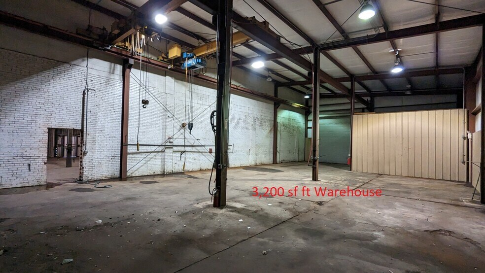 More Photos Of 219 Indiana Ave, Wichita Falls Warehouse For Lease