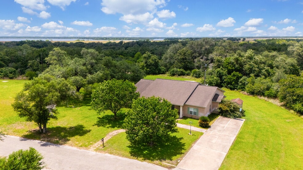 More Photos Of 120 David Wade Dr, Victoria Rehabilitation Center For Sale