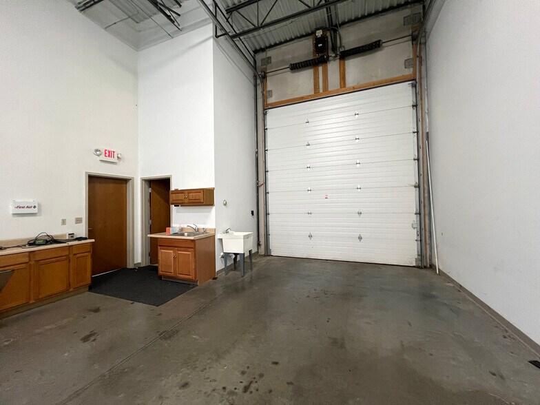 More Photos Of 1292 Humbracht Cir, Bartlett Warehouse For Sale
