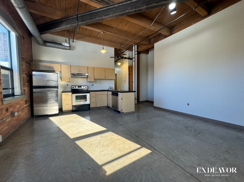 More Photos Of 87 N Clinton Ave, Rochester Loft Creative Space For Sale