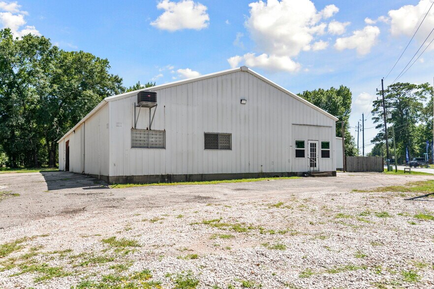 More Photos Of 25232 Hardin Store Rd, Magnolia Manufacturing For Lease