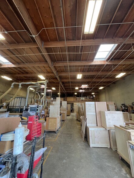 More Photos Of 3025 Beyer Blvd, San Diego Warehouse For Lease