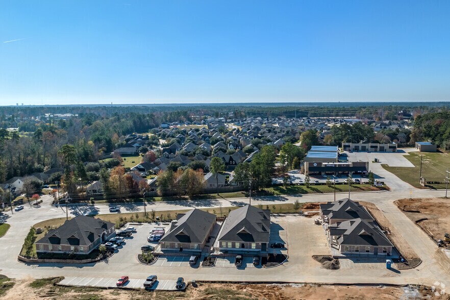 More Photos Of 1904 Longmire Rd, Conroe Unknown For Lease