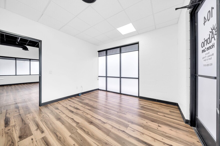 More Photos Of 3710 W Greenway Rd, Phoenix Medical For Sale