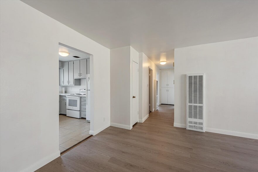 More Photos Of 3404 School St, Oakland Apartments For Sale